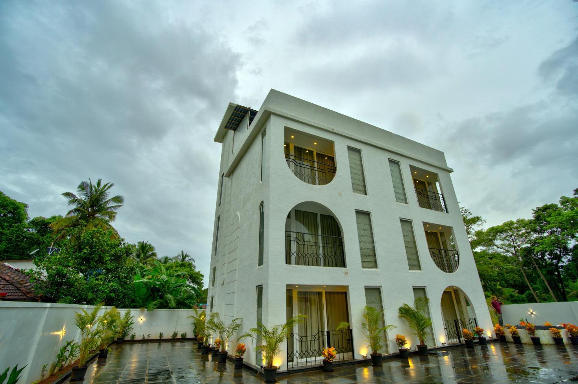 巴加 Goa Courtyard By The Porto Arpora酒店 外观 照片