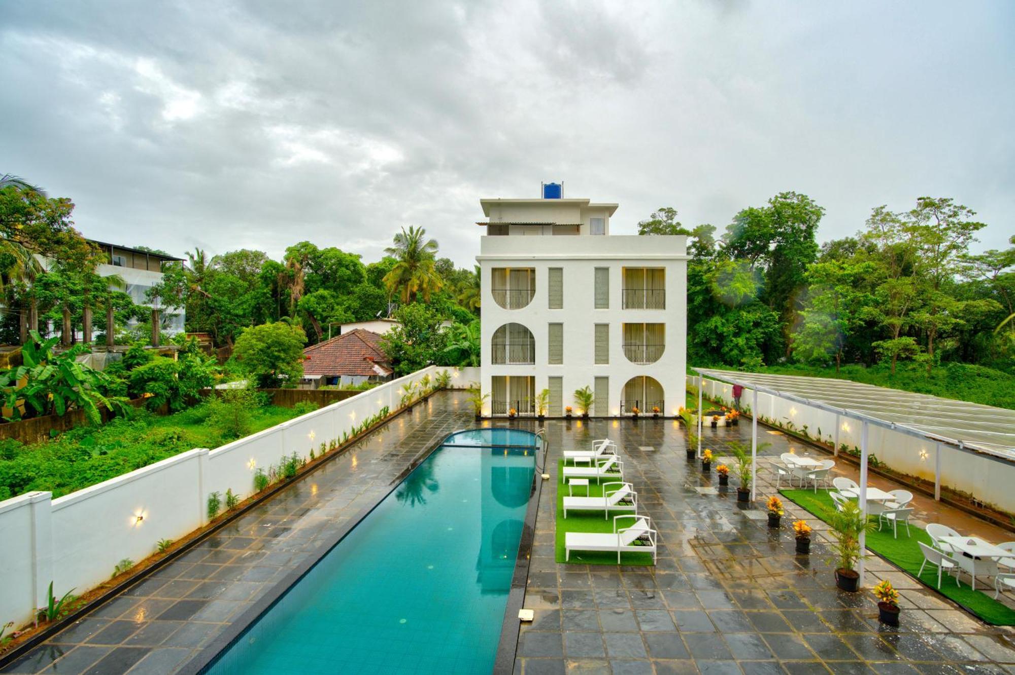 巴加 Goa Courtyard By The Porto Arpora酒店 外观 照片