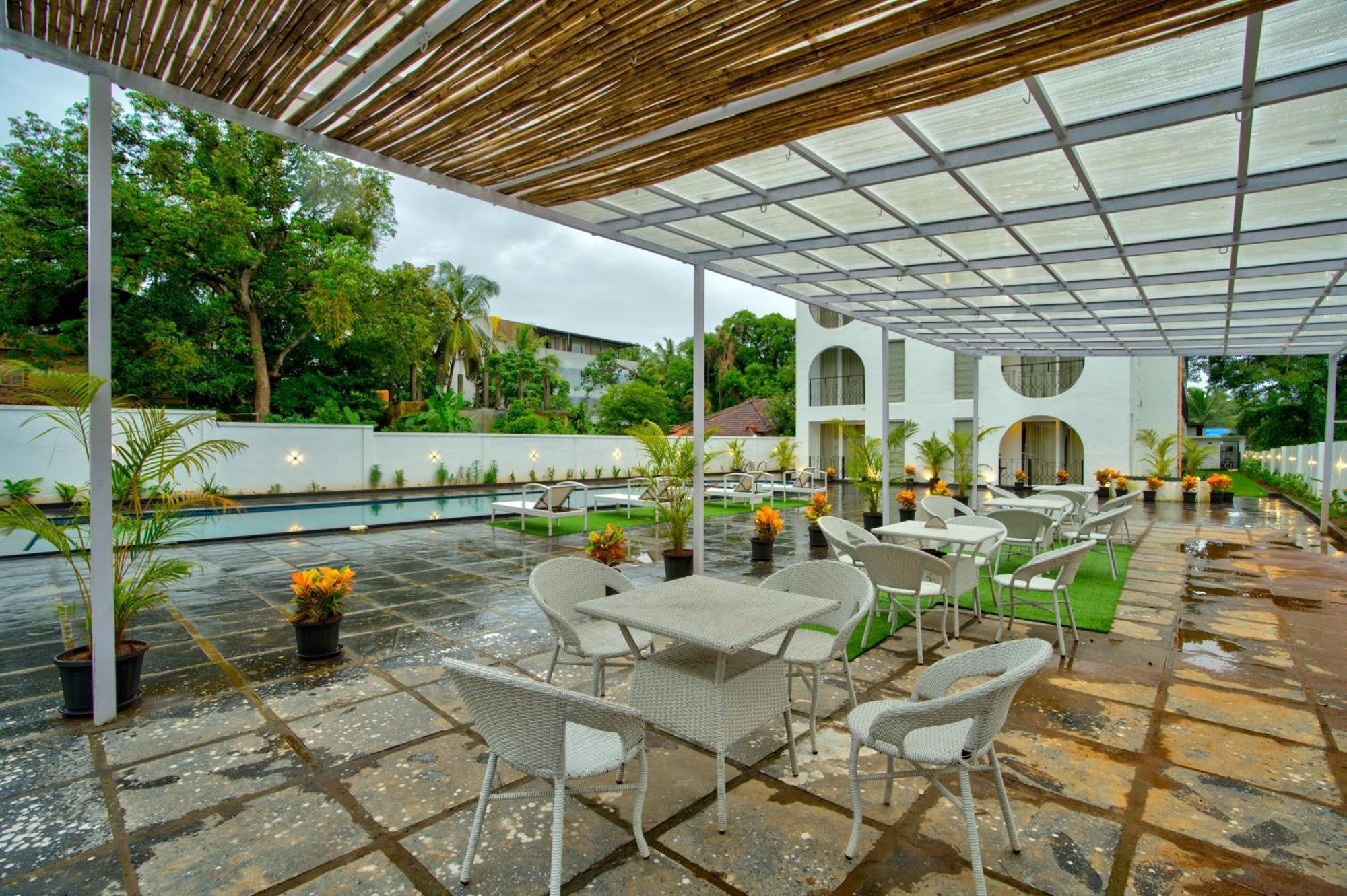 巴加 Goa Courtyard By The Porto Arpora酒店 外观 照片